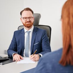 Kein Anspruch auf Dankes- und Wunschformel im Arbeitszeugnis